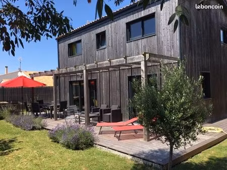 maison t6 esnandes 135m2