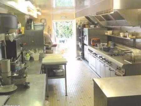 maison à usage de commerce