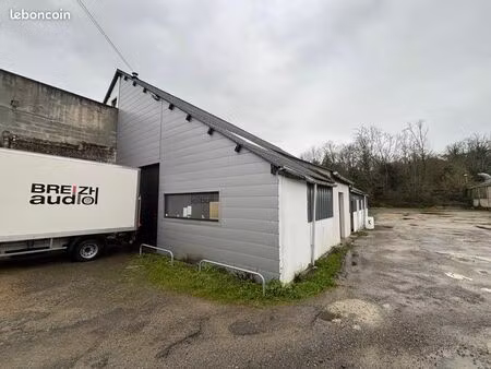 ? local artisanal loué – investissement 8 8 % – quimper