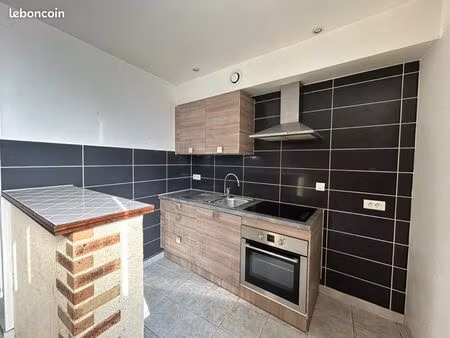 joli duplex t2 – résidence calme – parking privatif