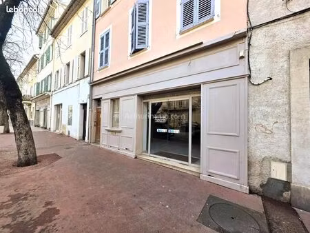 local commercial 62 m² draguignan