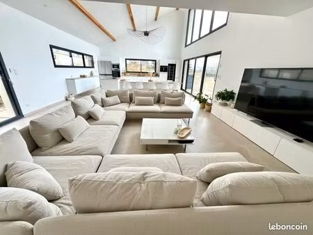 luxueuse villa corcelles-les-monts