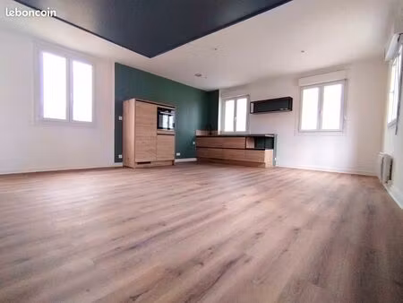 appartement 109m2 + plateau indépendant 73m2 + place de stationnement