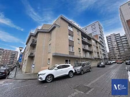 rez-de-chaussée  bel appartement rénové de +/-82m2 - 2 ch