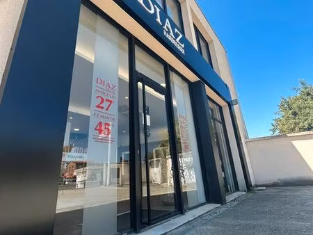 local emplacement numéro 1