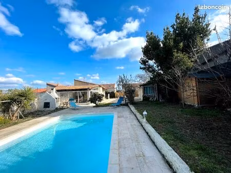 maison 4 pièces 128m² avec piscine et dépendances