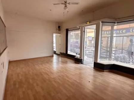 vente locaux professionnels 4 pièces 45 m² à vias (34450)  18 900 €