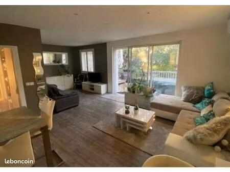 location en meublé haut de maison individuelle arborée  de plein pied et au calme