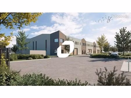 local d'activité 1 011 m²