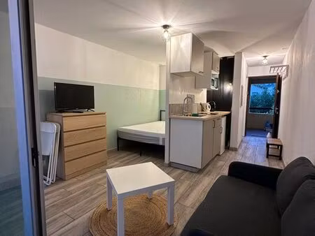 studio étudiant meublé