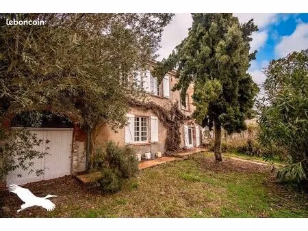 maison 6 pièces 245 m²