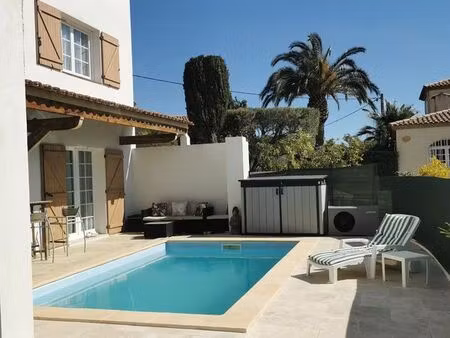 villa vue mer avec piscine