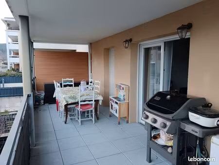 t4 lumineux 79m² - terrasse 18m² - garage xxl 36m² - classe a