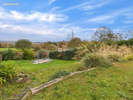 maison 7 pièces 148 m²
