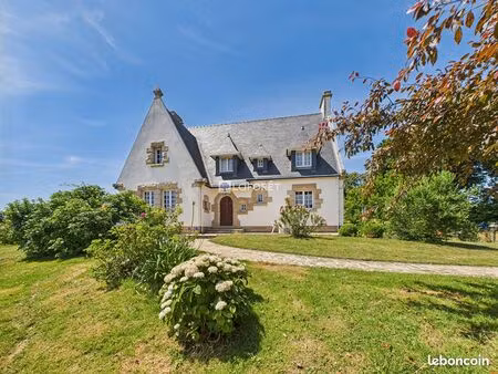 maison 8 pièces 206 m²