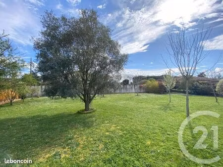 terrain 632 m² leguevin