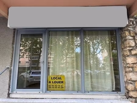 a louer local professionnel