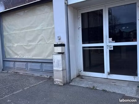 local commercial à louer