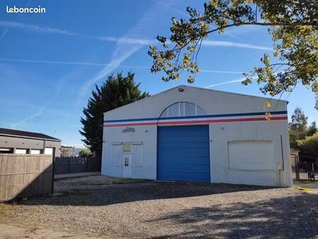 local d'activité 240 m2