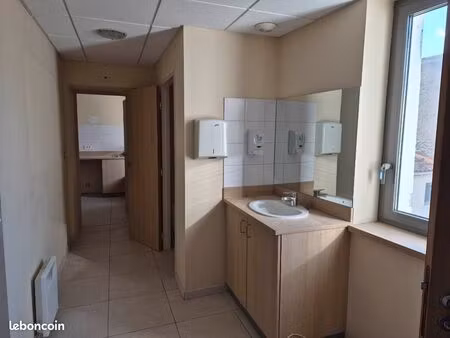 auriol local à louer 25m2