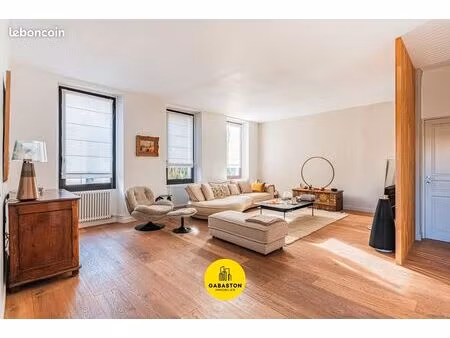 maison 7 pièces 193 m²