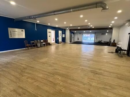 local d'activité à vendre