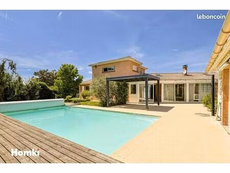 maison 6 pièces 170 m²