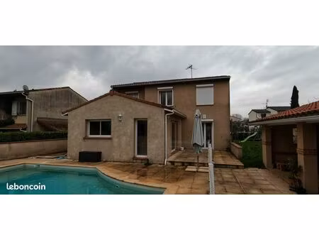 maison agréable de 147 m² avec piscine à cornebarrieu