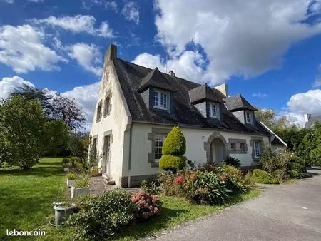 maison 8 pièces 199 m²