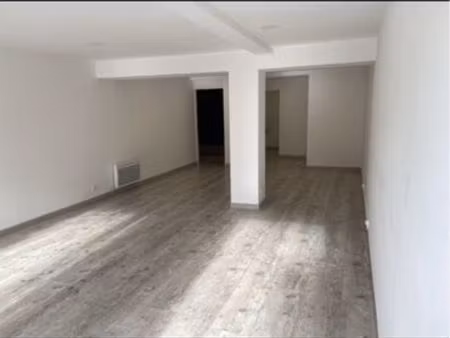 local commercial 65m2