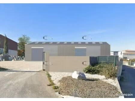 local d'activité 600 m²