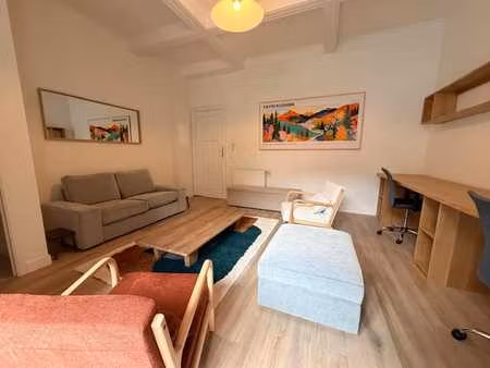 maison entièrement rénovée et meublée à louer