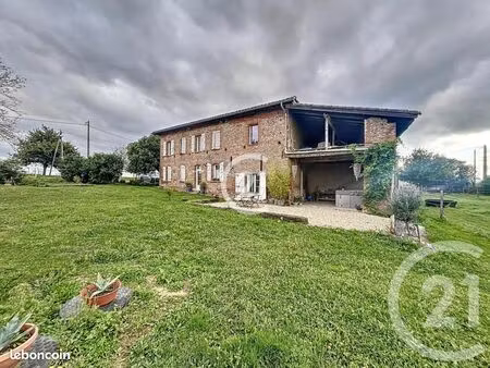 ferme 6 pièces 200 m²