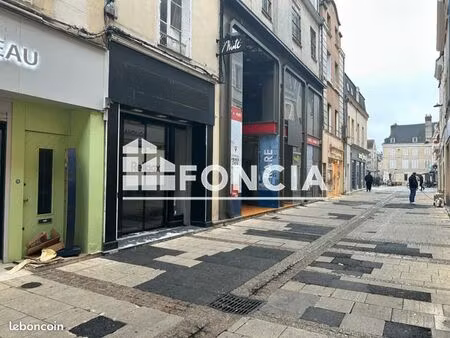 local commercial 46 m²