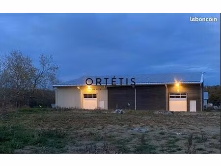 local 610 m² garidech