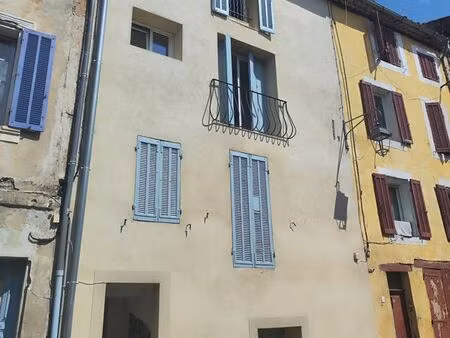 grand studio/t2 meublé de 37 m2 à bras