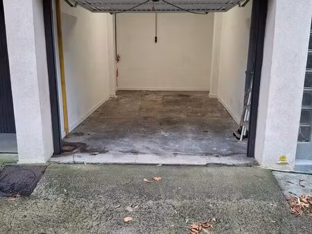 location de box de 15m2 idéal pour les pros