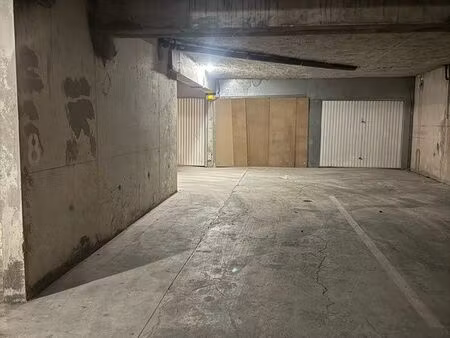 location parking sous sol sécurisé