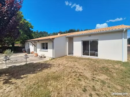 maison familiale 138 m² – 4 chambres – grand jardin – quartier calme