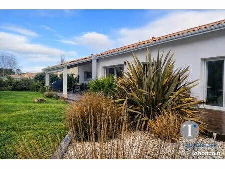 propriété 4 pièces 108 m²