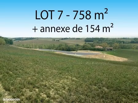 terrain constructible de 758 m² + annexe de 154 m² à l’isle jourdain 32600