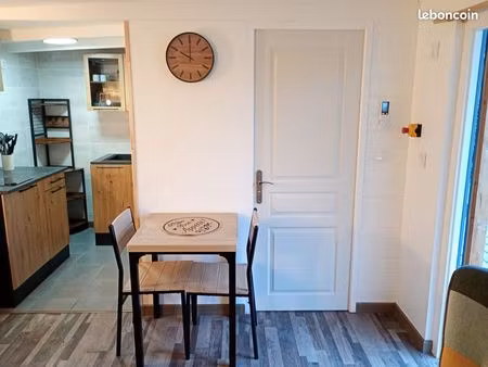 logement studio 20m2 avec grande terrasse