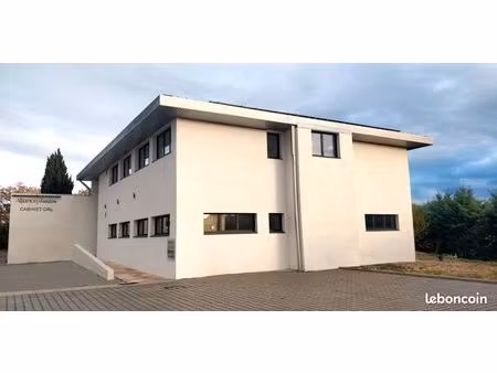 local médical / bureaux – 150 m² plain-pied – 6 parkings – montpellier nord