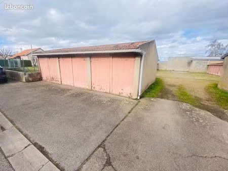 vends 24 garages - 165000