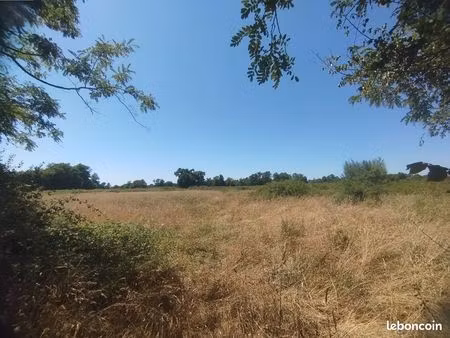 terrain 33019 m² cauna
