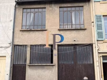 maison 2 pièces 192 m²