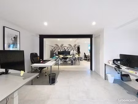 bureaux 90 m²
