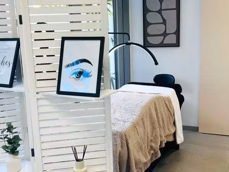 fond de commerce : institut de beauté + barber