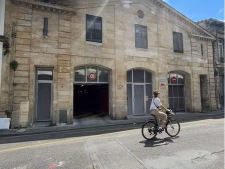 lot de 2 parkings sécurisés chartrons
