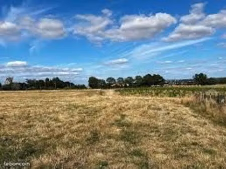 terrain constructible de 1250 m²